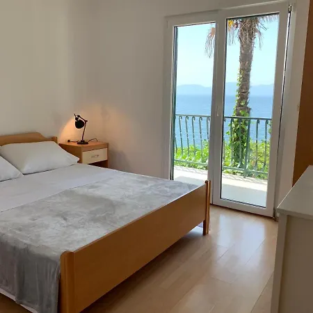 By The Sea Zaostrog, Makarska - 10431 Apartment *