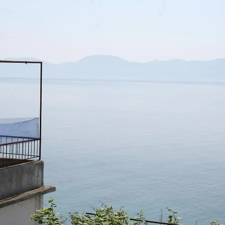 By The Sea Zaostrog, Makarska - 10431 Apartment *